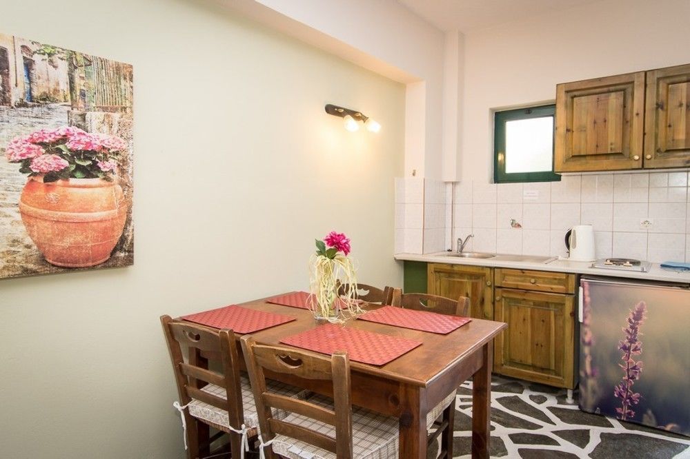Amaryllis Hotel Kalamákion Екстериор снимка