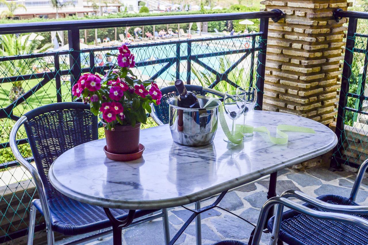 Amaryllis Hotel Kalamákion Стая снимка