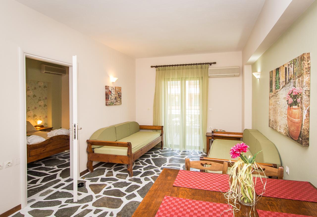Amaryllis Hotel Kalamákion Екстериор снимка