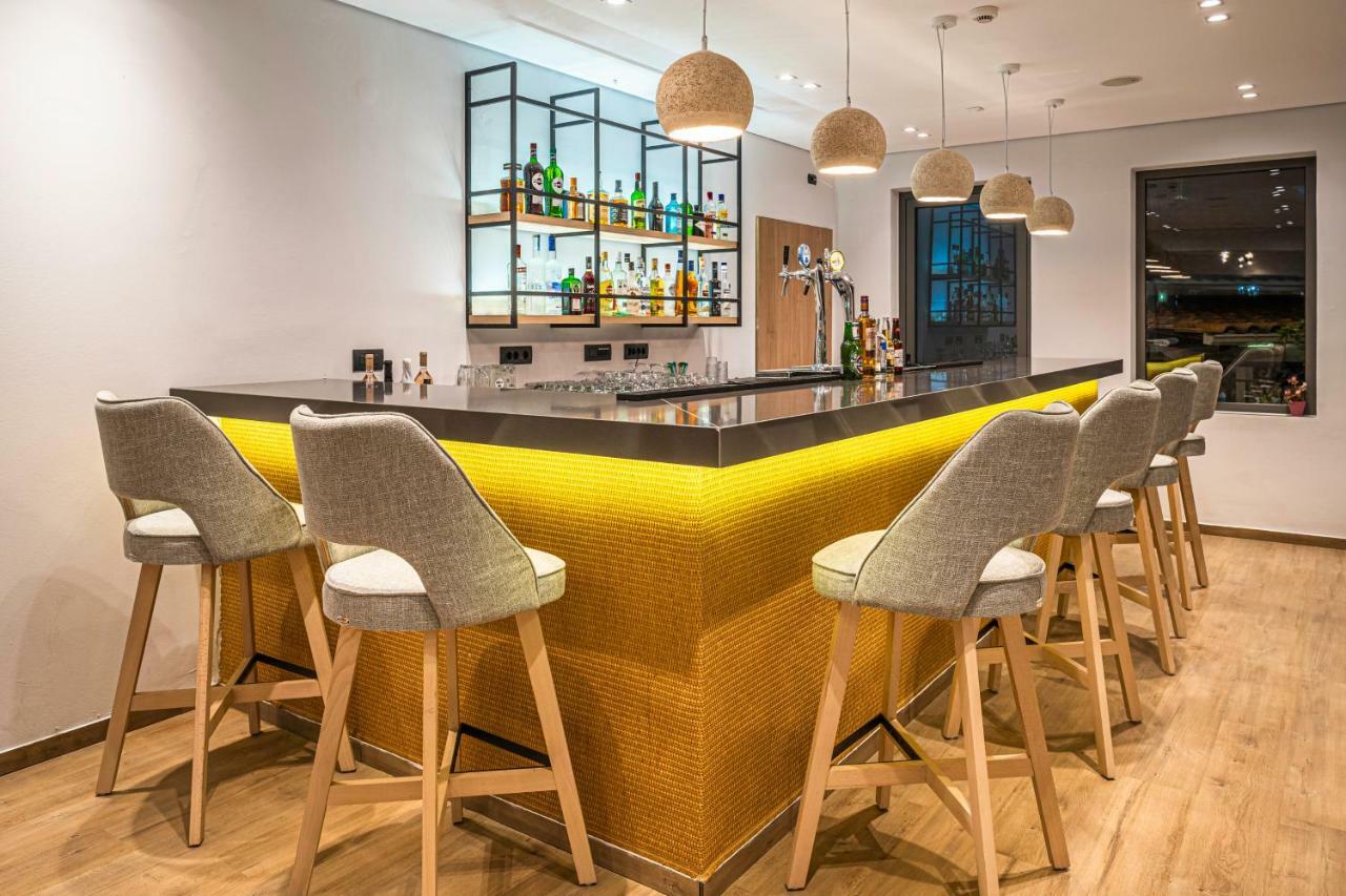 Amaryllis Hotel Kalamákion Екстериор снимка